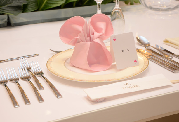 ナフキンミッキー折り